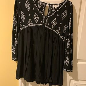 Black and white tunic/mini dress